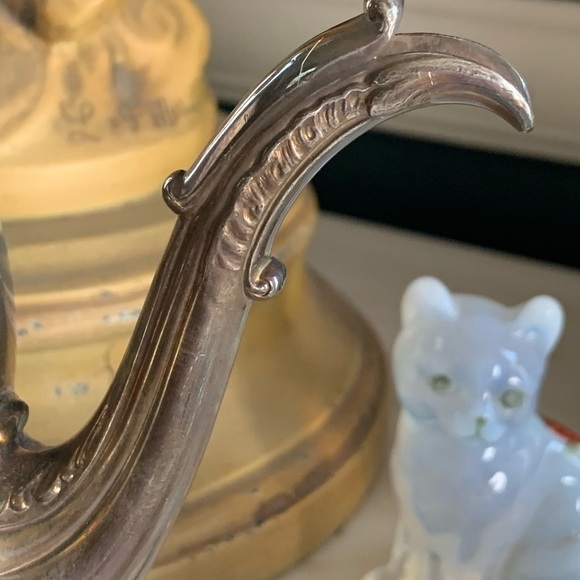 Vintage Silver Plated Reed & Barton Tea Pot - Picture 4 of 9